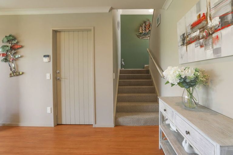 Photo of property in 41 Kinder Street, Acacia Bay, Taupo, 3330