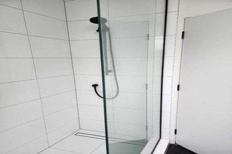 Photo of property in 16 Peace Avenue, Moturoa, New Plymouth, 4310