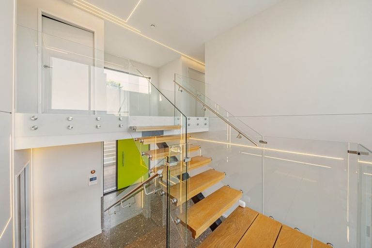 Photo of property in 91 Endeavour Drive, Whitby, Porirua, 5024