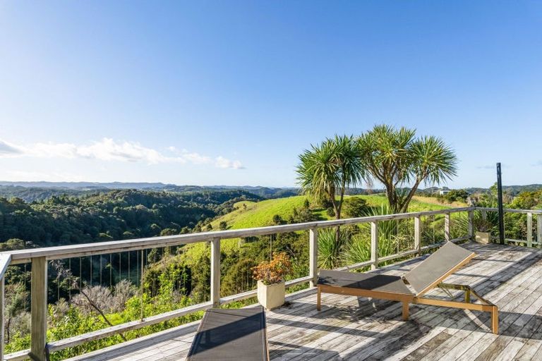 Photo of property in 590 Pataua Road North, Whareora, Whangarei, 0175
