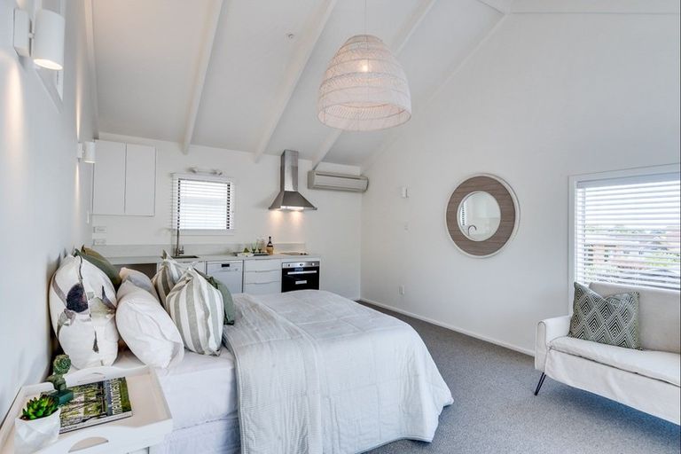 Photo of property in 51 Te Mata Road, Havelock North, 4130