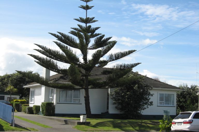 Photo of property in 40 Cornfoot Street, Castlecliff, Whanganui, 4501