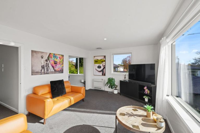 Photo of property in 198 Centaurus Road, Saint Martins, Christchurch, 8022