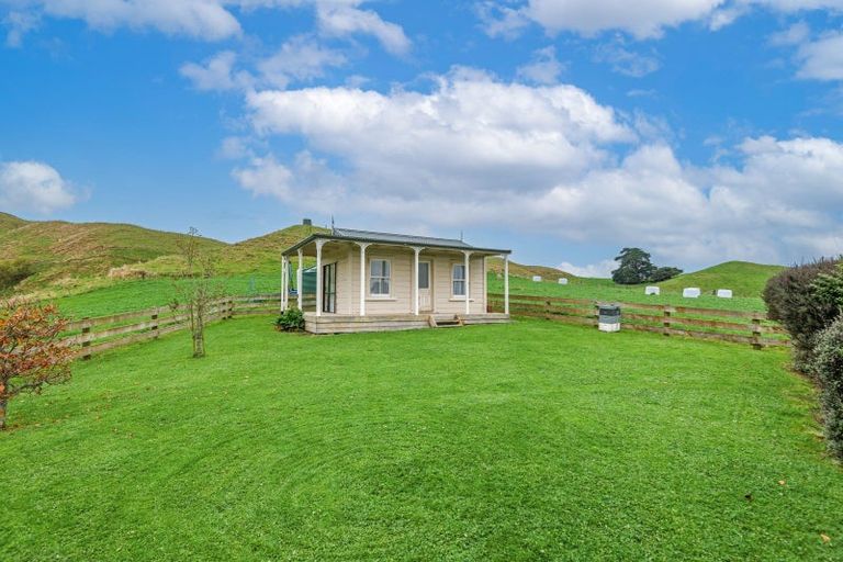 Photo of property in 68 Fauvels Road, Eketahuna, 4996