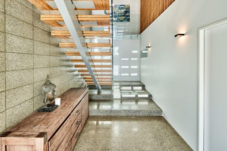 Photo of property in 300b Paremata Road, Whitby, Porirua, 5381