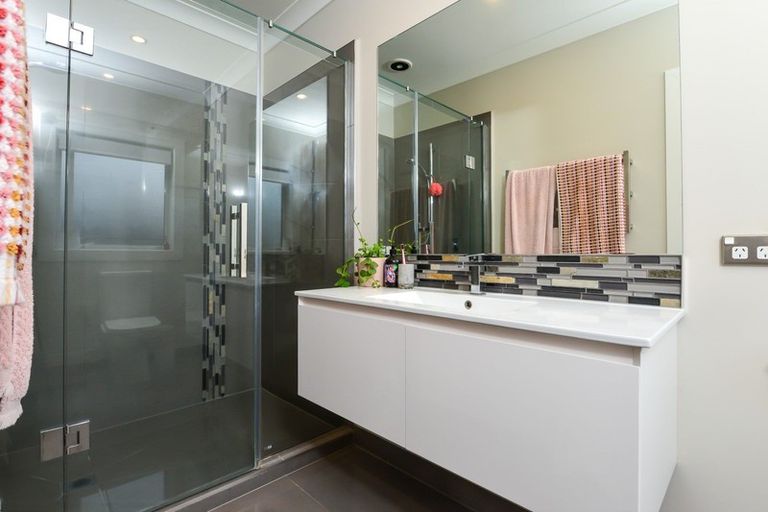 Photo of property in 24 Petersburg Drive, Flagstaff, Hamilton, 3210