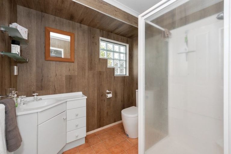 Photo of property in 64 Ayrshire Drive, Grandview Heights, Hamilton, 3200