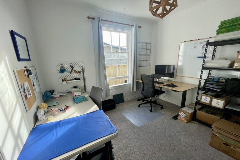 Photo of property in 30 Awamutu Grove, Waiwhetu, Lower Hutt, 5010