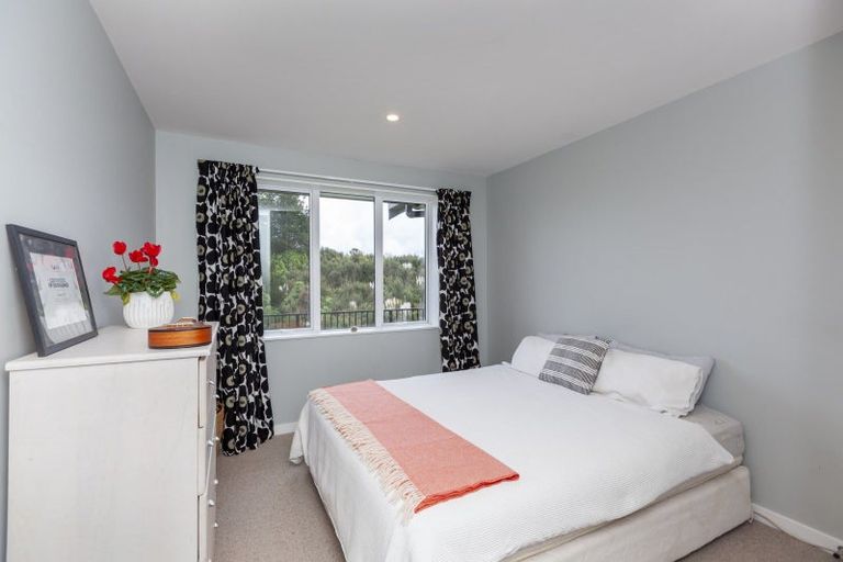 Photo of property in 20 Te Heke Place, Waikanae, 5036