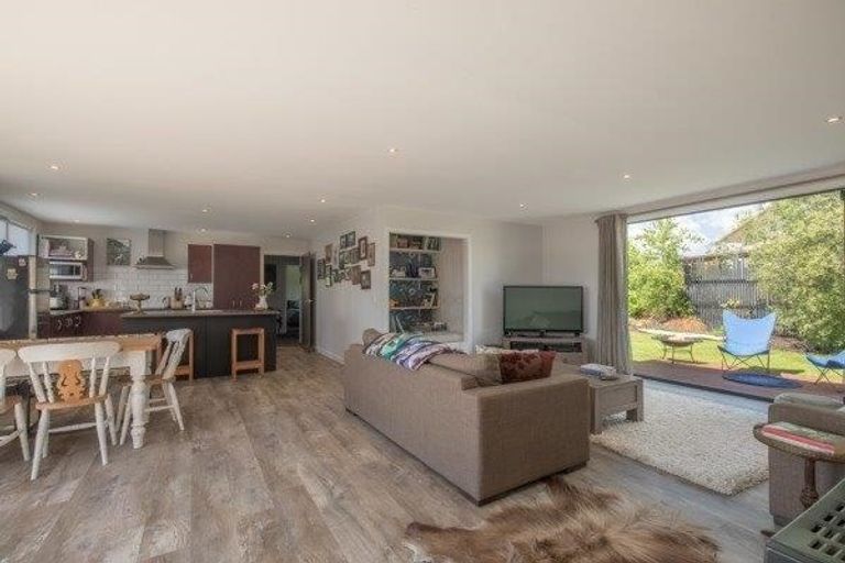 Photo of property in 25 Frye Crescent, Albert Town, Wanaka, 9305