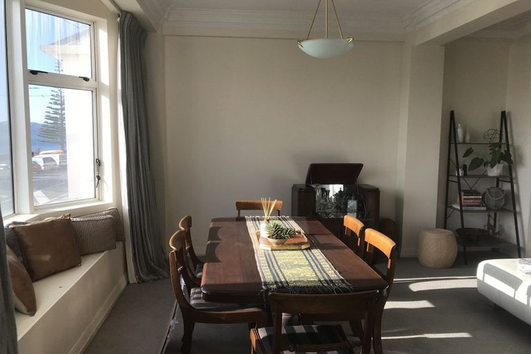 Photo of property in 1/154 Oriental Parade, Oriental Bay, Wellington, 6011