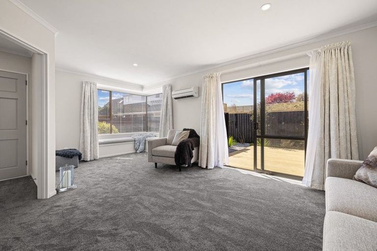 Photo of property in 2/30 Townshend Crescent, Halswell, Christchurch, 8025