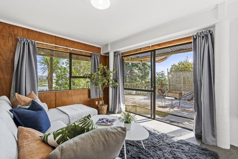 Photo of property in 53a Moffat Road, Red Beach, 0932