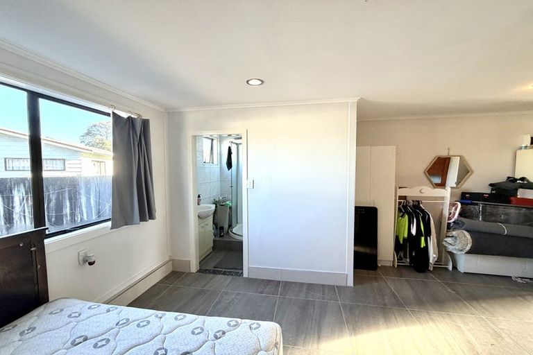 Photo of property in 23 Hyperion Drive, Randwick Park, Auckland, 2105