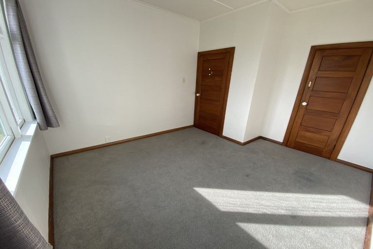 Photo of property in 16 Te Wanaka Road, Awapuni, Palmerston North, 4412