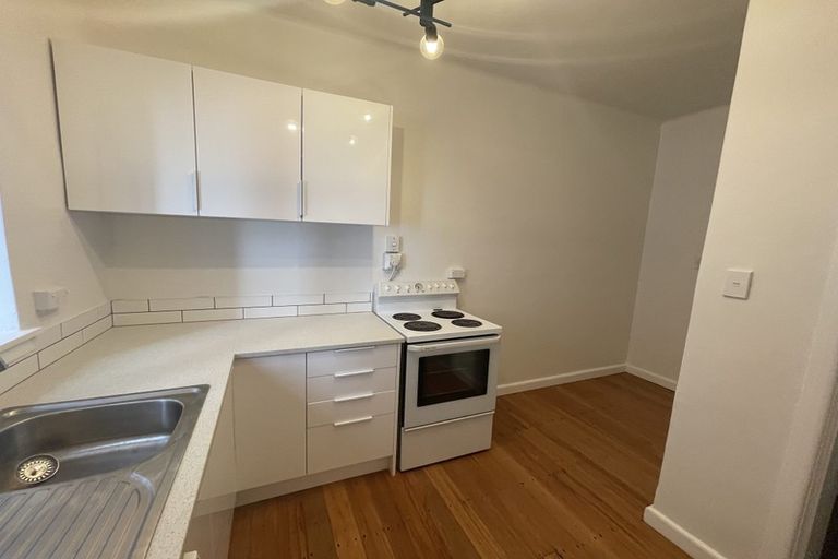 Photo of property in Westhaven Apartments, 1/127 Molesworth Street, Thorndon, Wellington, 6011