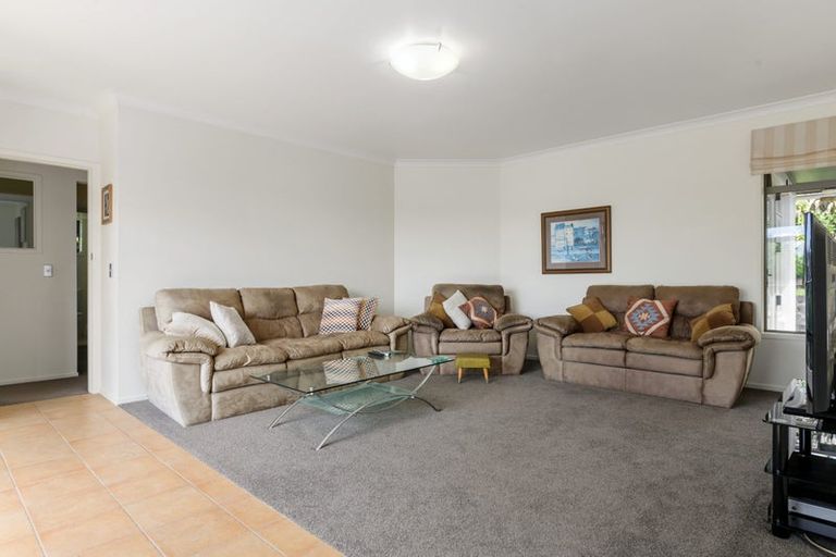 Photo of property in 10 Golf Grove, St Andrews, Hamilton, 3200