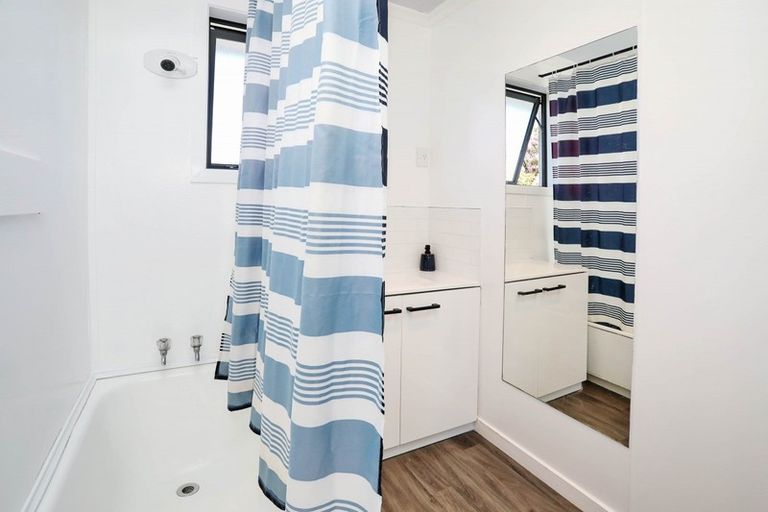 Photo of property in 30 Enniskillen Street, Clifton, Invercargill, 9812