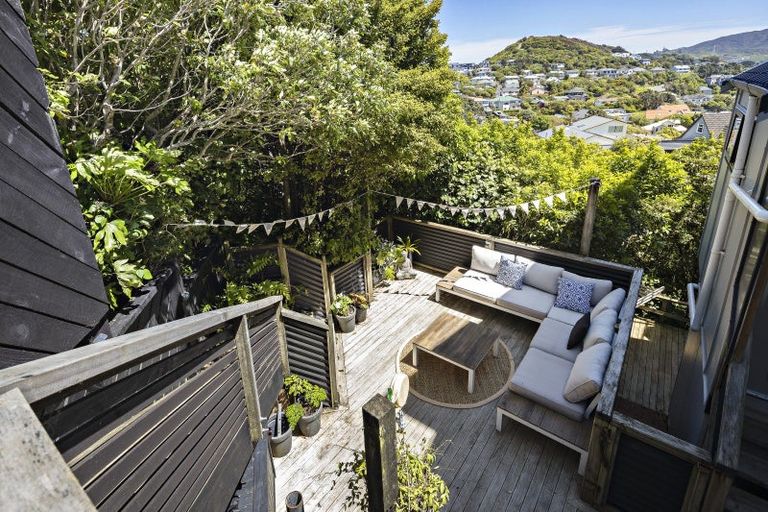 Photo of property in 14a Indira Place, Khandallah, Wellington, 6035