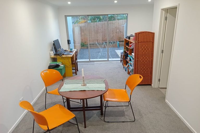 Photo of property in 17 Ngae Place, Mangere East, Auckland, 2024