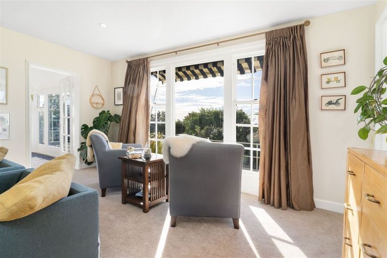 Photo of property in 40 Major Hornbrook Road, Mount Pleasant, Christchurch, 8081