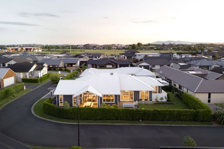 Photo of property in 2 Avian Place, Flagstaff, Hamilton, 3210