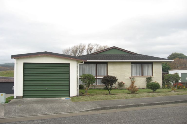 Photo of property in 10 Pohutukawa Crescent, Raumati Beach, Paraparaumu, 5032