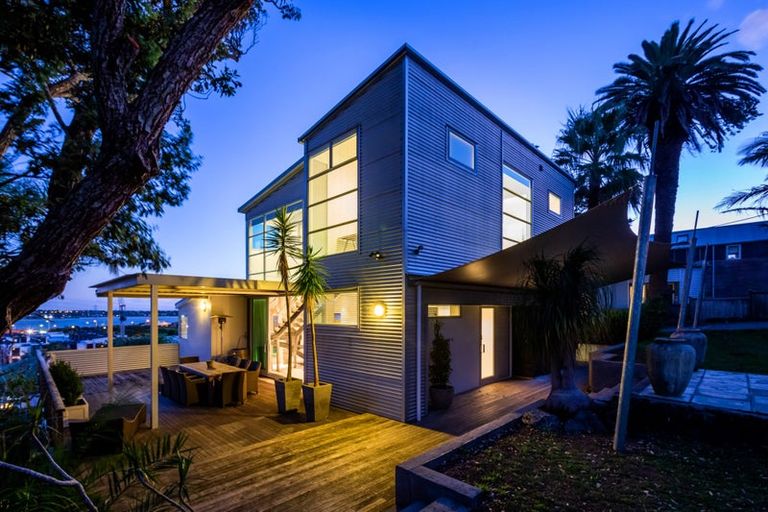 Photo of property in 75a Arthur Street, Onehunga, Auckland, 1061