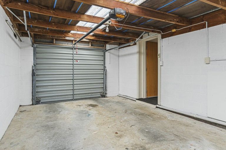 Photo of property in 1/35 Clemow Road, Fitzroy, New Plymouth, 4312