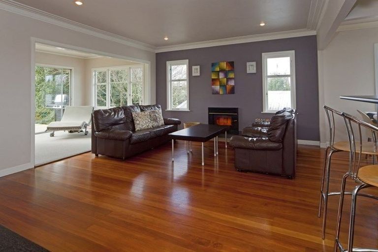 Photo of property in 2/1a Helga Crescent, Te Atatu Peninsula, Auckland, 0610