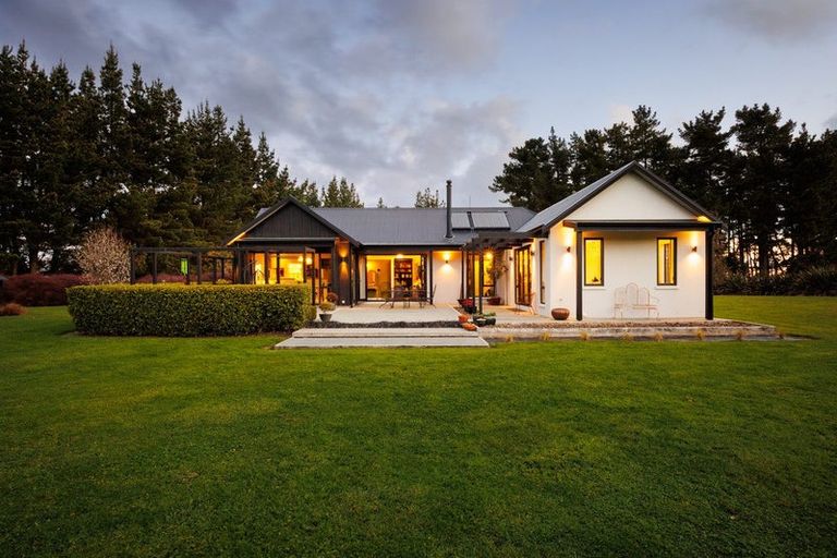 Photo of property in 155b Halcombe Road, Feilding, 4775