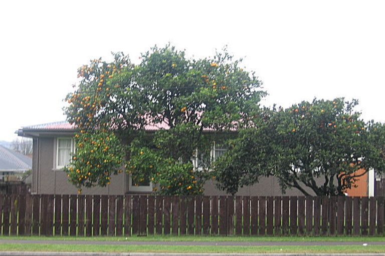 Photo of property in 3/9 Settlement Road, Papakura, 2110