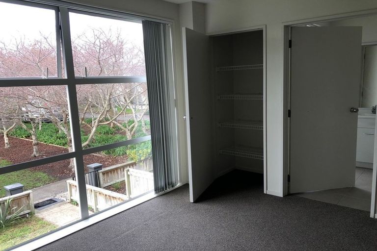 Photo of property in 61 Phar Lap Crescent, Takanini, 2112