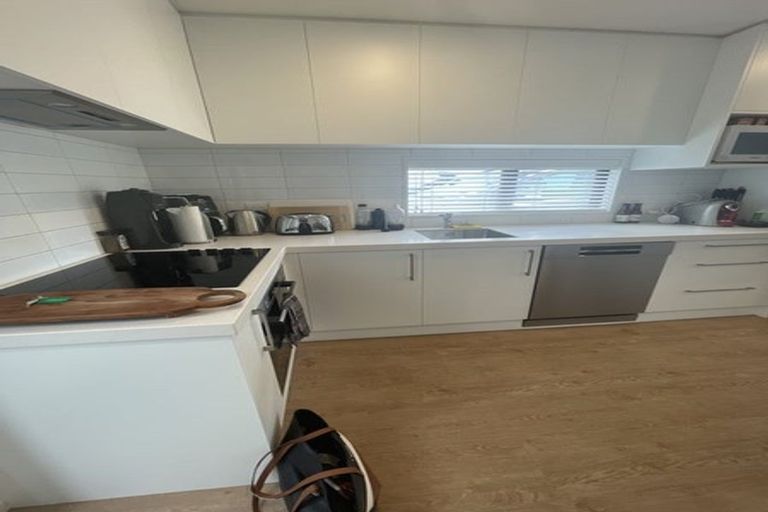 Photo of property in 15c Whitmore Street, Edgeware, Christchurch, 8013