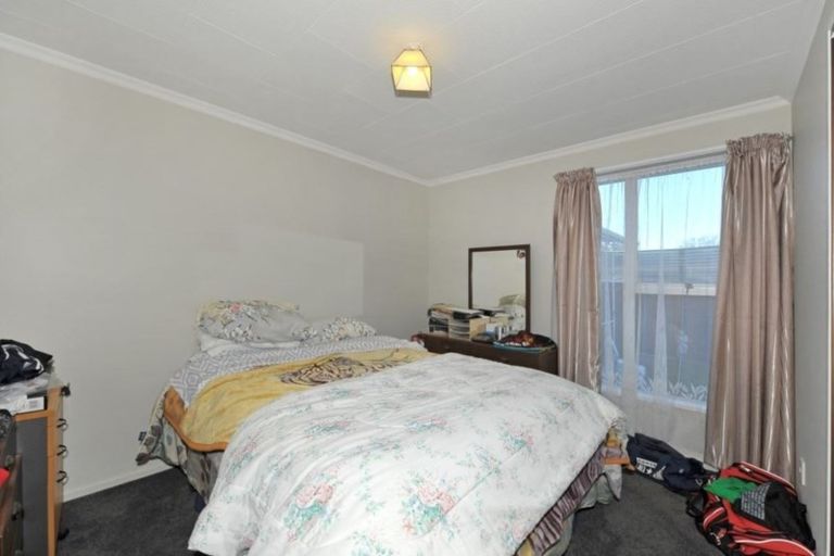 Photo of property in 2/9 Peckham Lane, Woolston, Christchurch, 8062