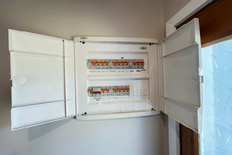 Photo of property in 1/11 Hill Crescent, New Lynn, Auckland, 0600