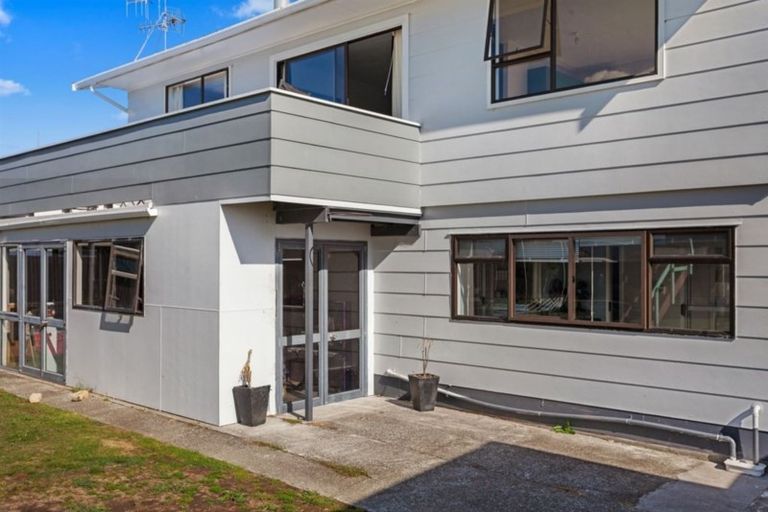 Photo of property in 97 College Road, Edgecumbe, 3120