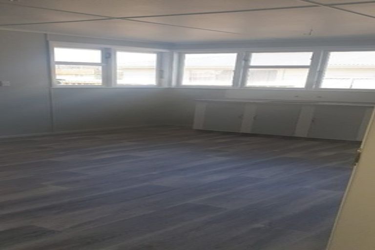 Photo of property in 906 Kiwi Street, Camberley, Hastings, 4120