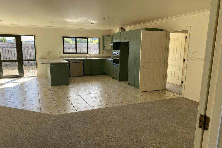Photo of property in 9 Takahe Drive, Paraparaumu Beach, Paraparaumu, 5032