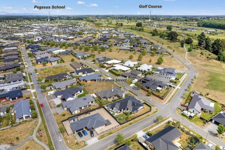 Photo of property in 10 Pahua Street, Pegasus, 7612