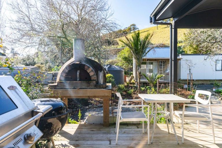 Photo of property in 6 The Strand, Whakapirau, Maungaturoto, 0583