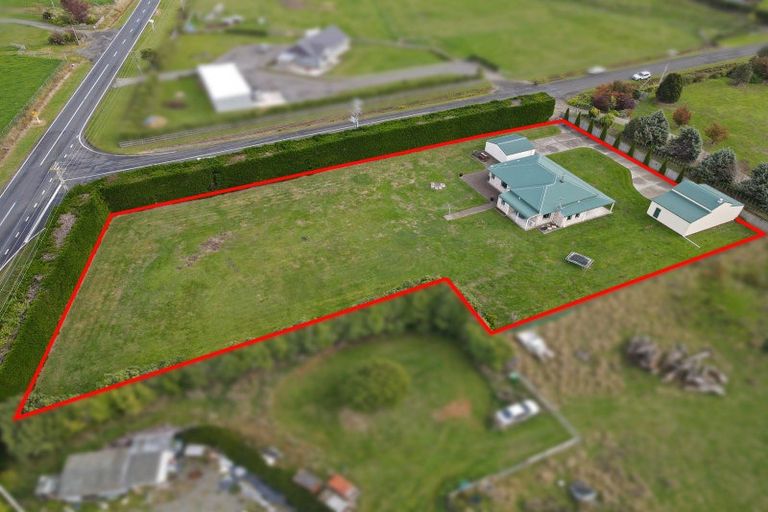 Photo of property in 8 Brandon Hall Road, Bulls, 4894