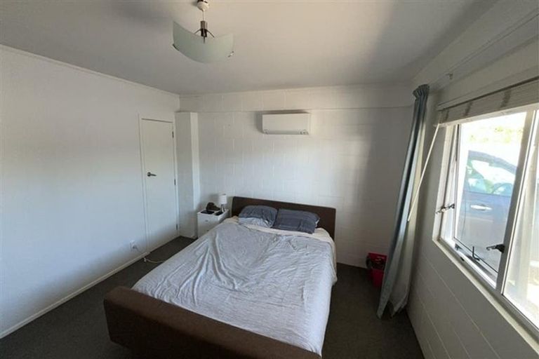 Photo of property in 79a Barrett Street, Westown, New Plymouth, 4310