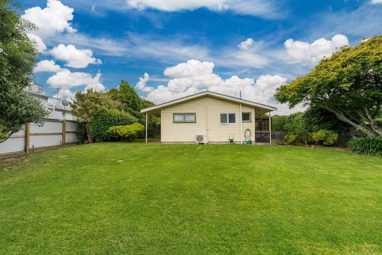 Photo of property in 10 Tirita Street, Kawaha Point, Rotorua, 3010