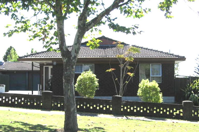 Photo of property in 6/13 Seabrook Avenue, New Lynn, Auckland, 0600