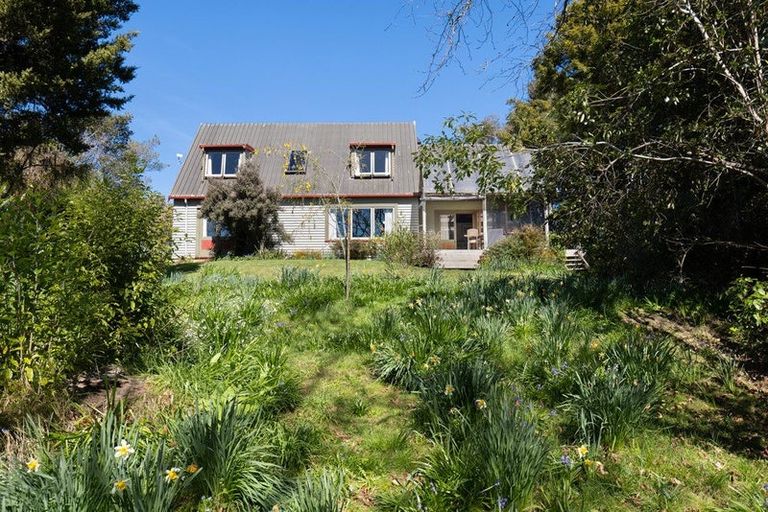 Photo of property in 16 School Road, Lower Moutere, Upper Moutere, 7175