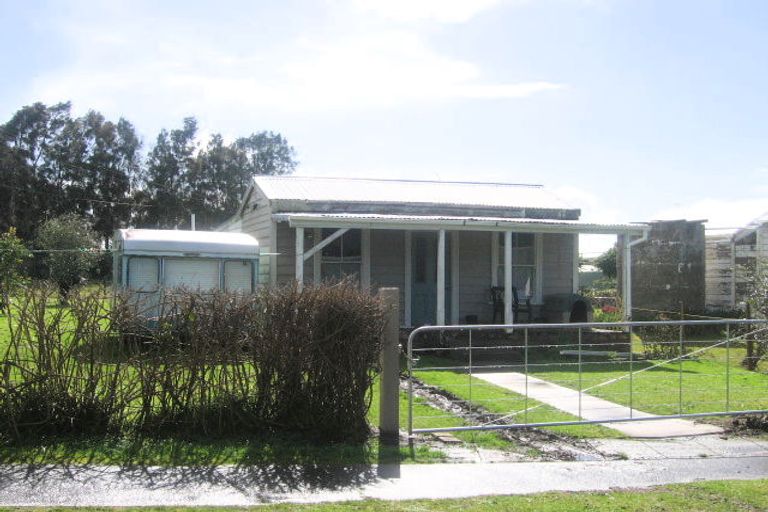 Photo of property in 6 Clean Street, Te Kopuru, 0391