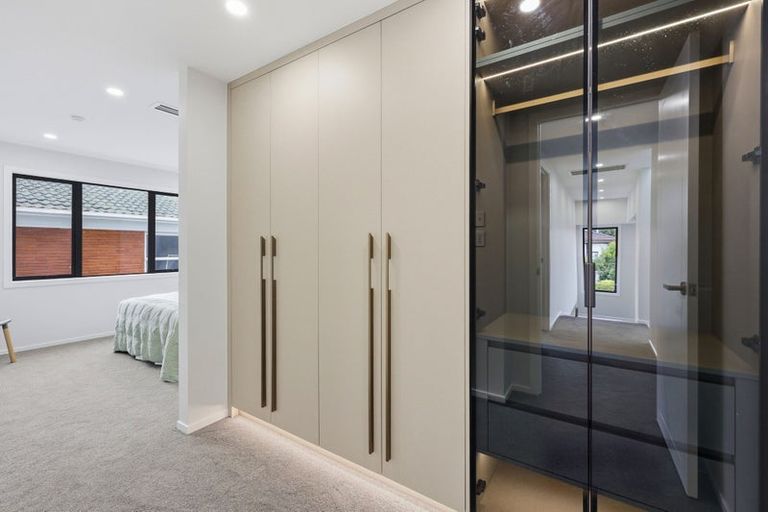 Photo of property in 23b Sorrel Crescent, Bucklands Beach, Auckland, 2012