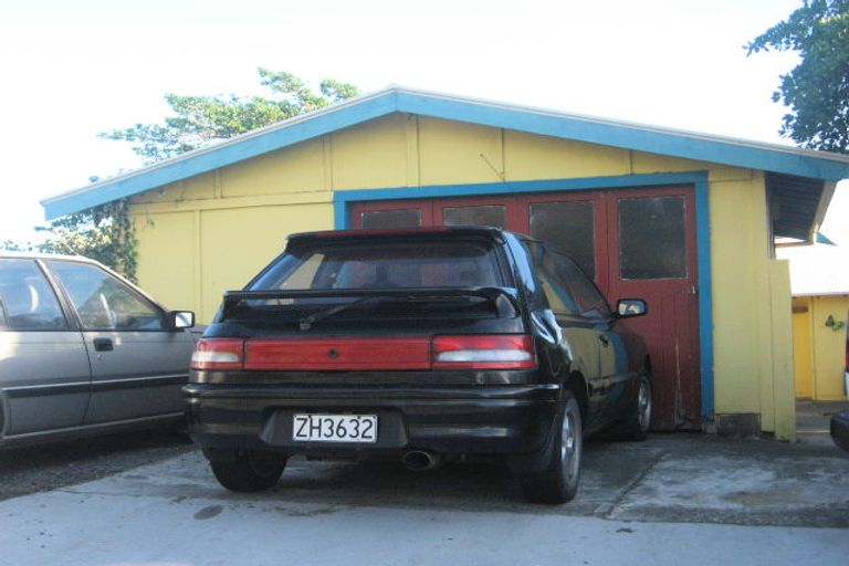 Photo of property in 27 Aperahama Street, Paekakariki, 5034