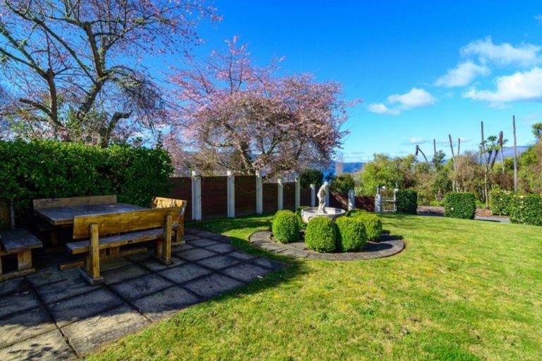 Photo of property in 3 Rangiuru Bay Road, Lake Tarawera, Rotorua, 3076